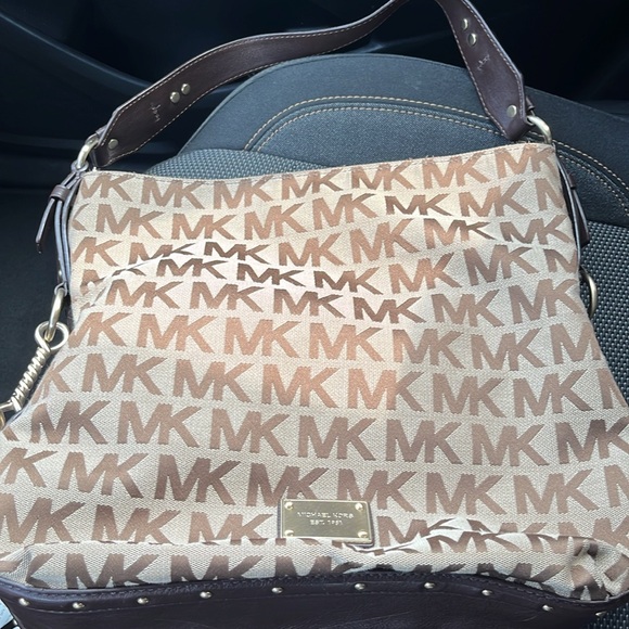 MK Canvas Shoulder Bag Color: Brown Good Condition. - Picture 2 of 11